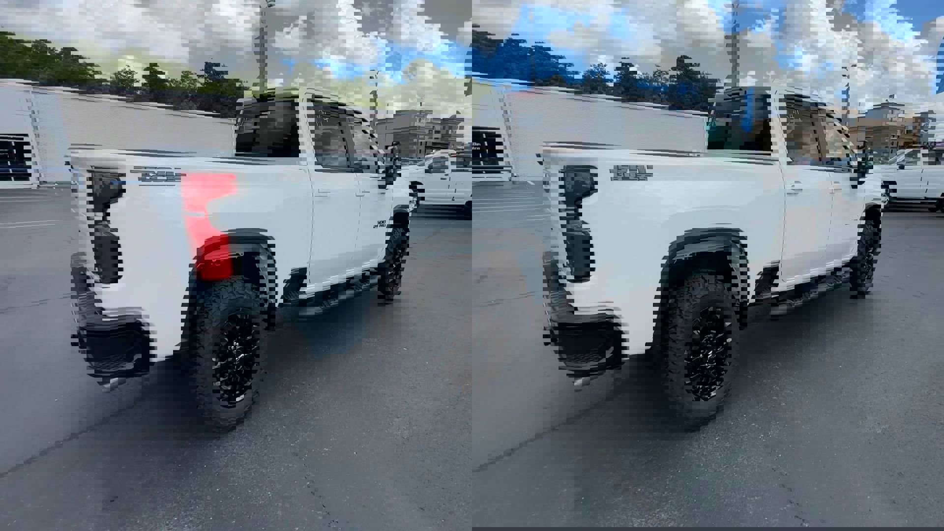 2025 Chevrolet Silverado 2500HD LT photo 8