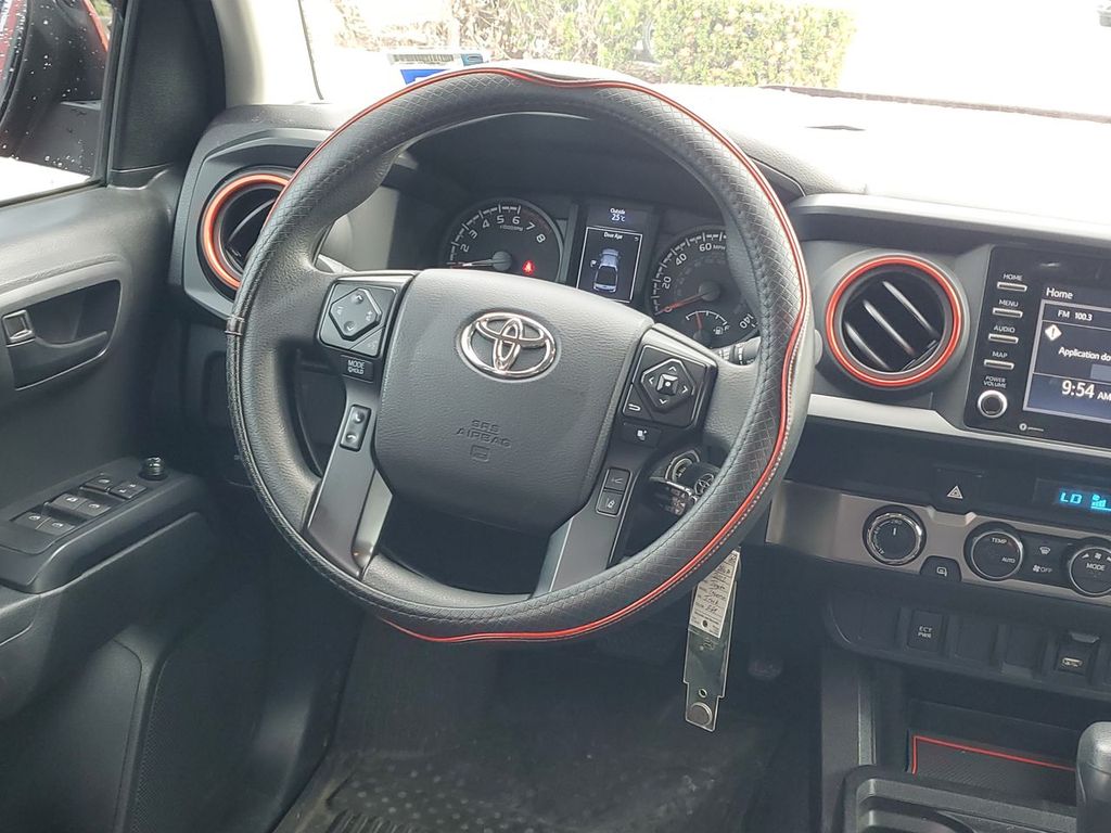 2022 Toyota Tacoma SR5 photo 21