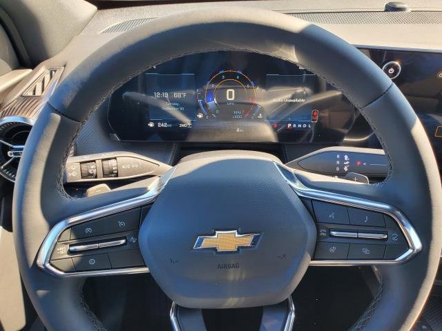 2026 Chevrolet Equinox LT photo 9