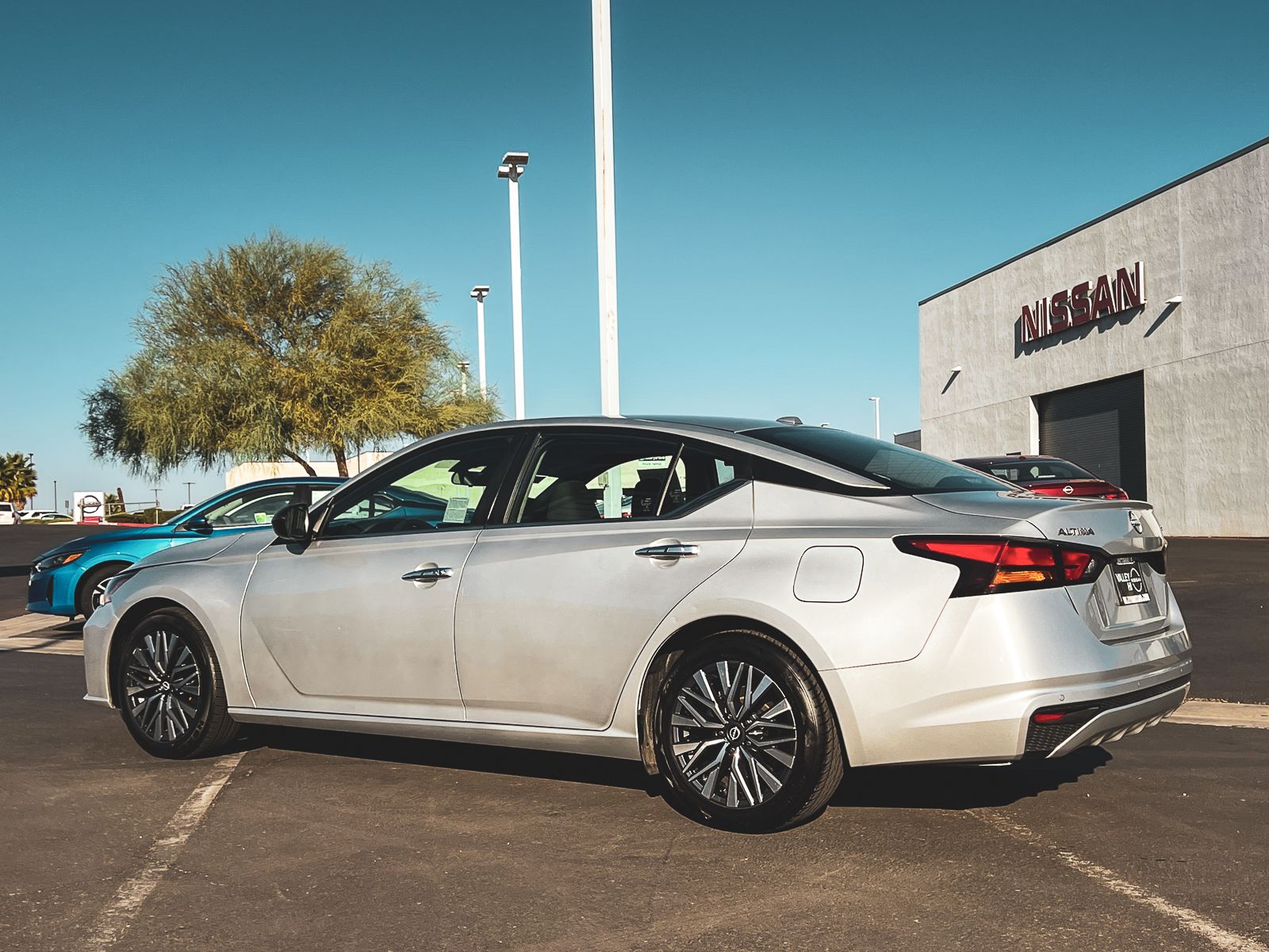 2024 Nissan Altima 2.5 SV photo 7