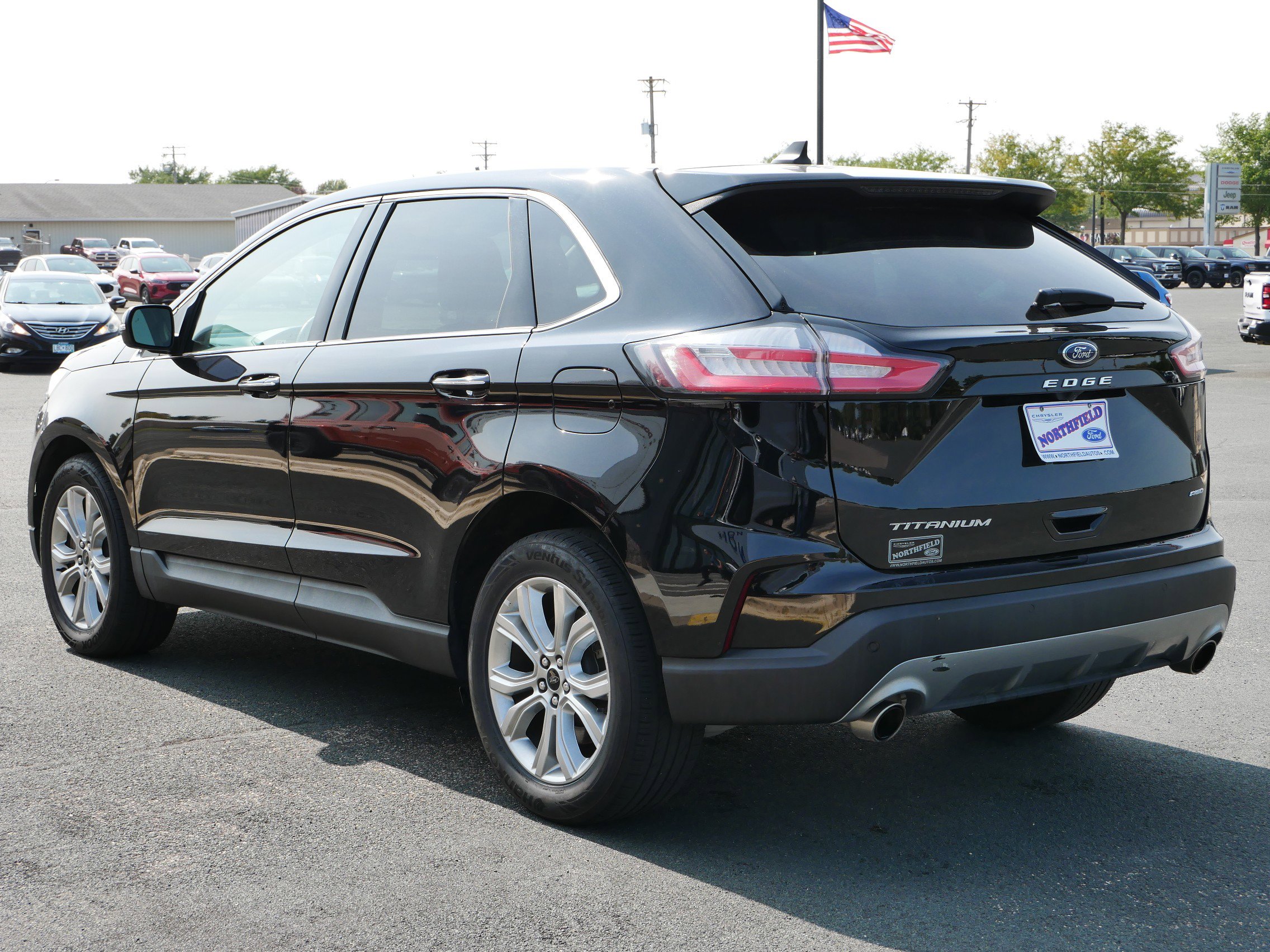 2024 Ford Edge Titanium photo 6