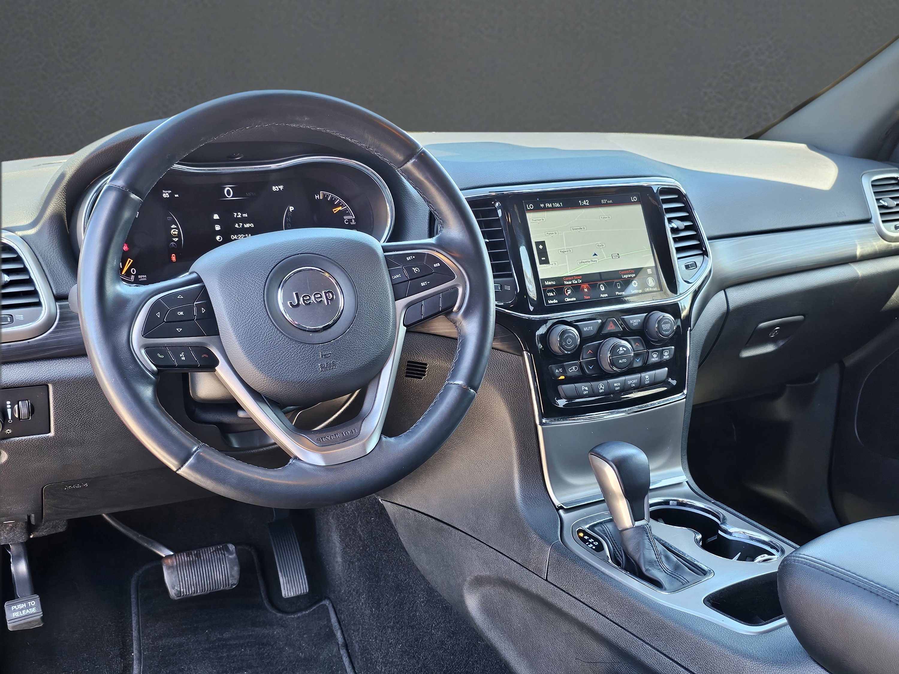 2022 Jeep Grand Cherokee Laredo E photo 16
