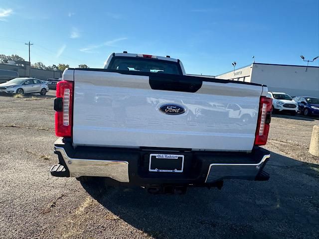 2024 Ford F-350 XL photo 7