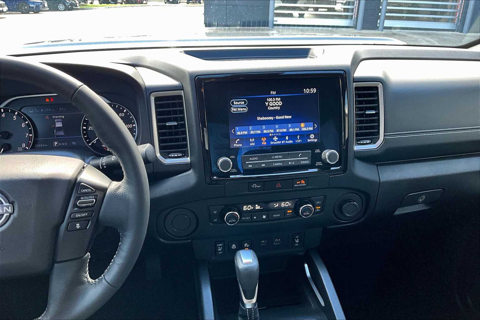 2024 Nissan Frontier SV photo 6