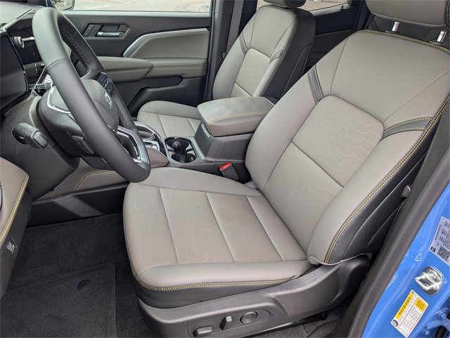 2025 Chevrolet Colorado ZR2 photo 9