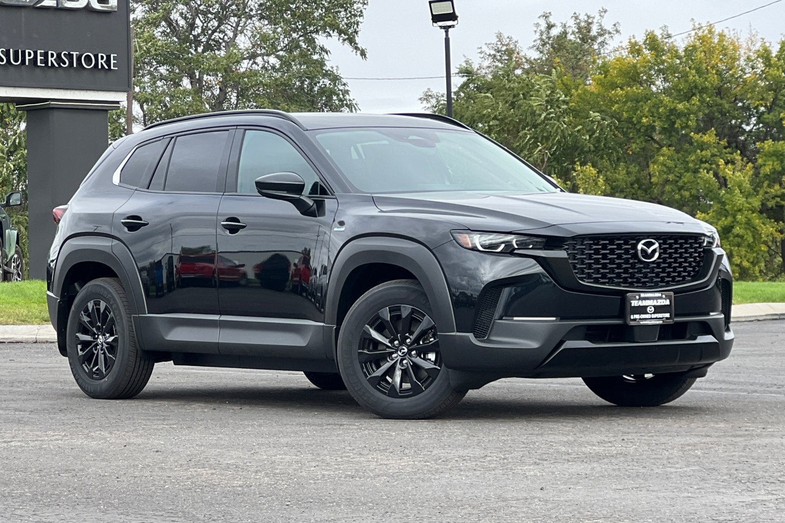 2025 Mazda CX-50 Premium photo 2