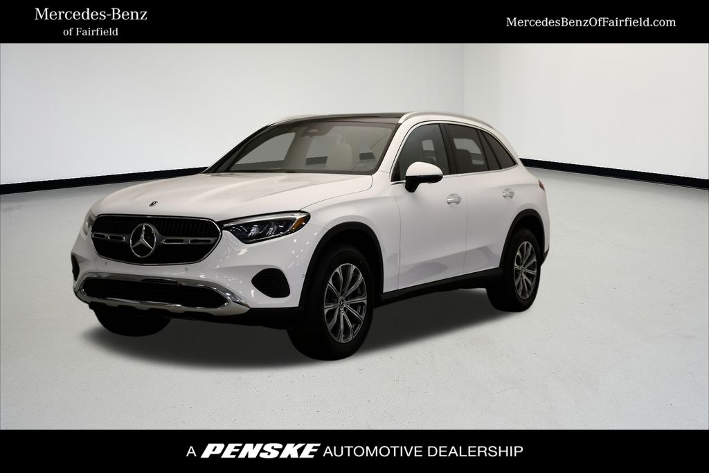 2026 Mercedes-Benz GLC Base's photo