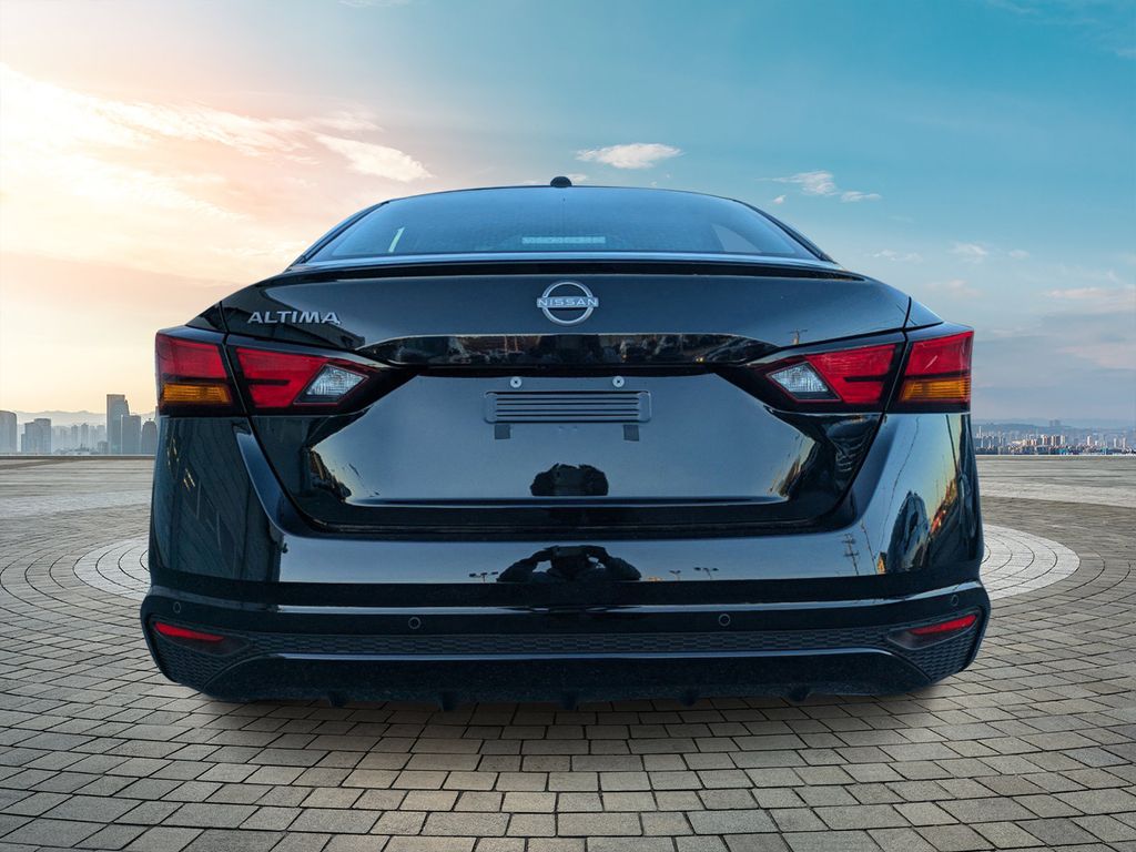 2025 Nissan Altima S photo 4