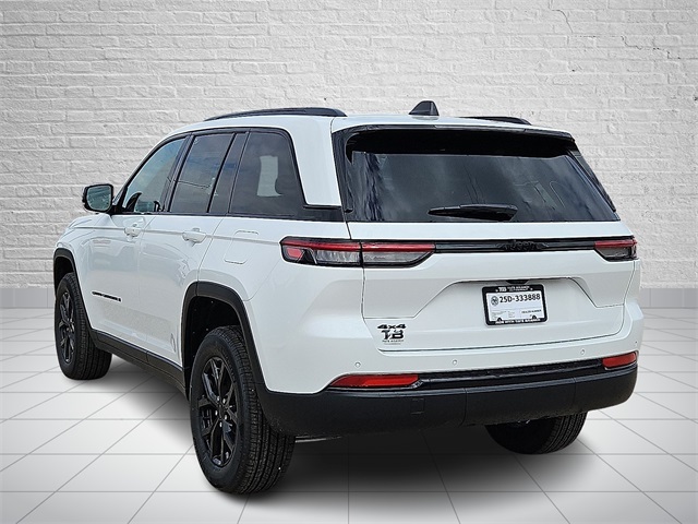 2025 Jeep Grand Cherokee Altitude X photo 3