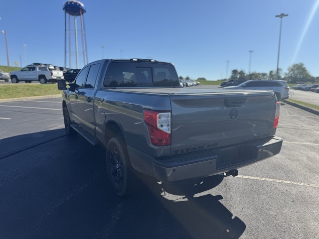 2018 Nissan Titan SV photo 4