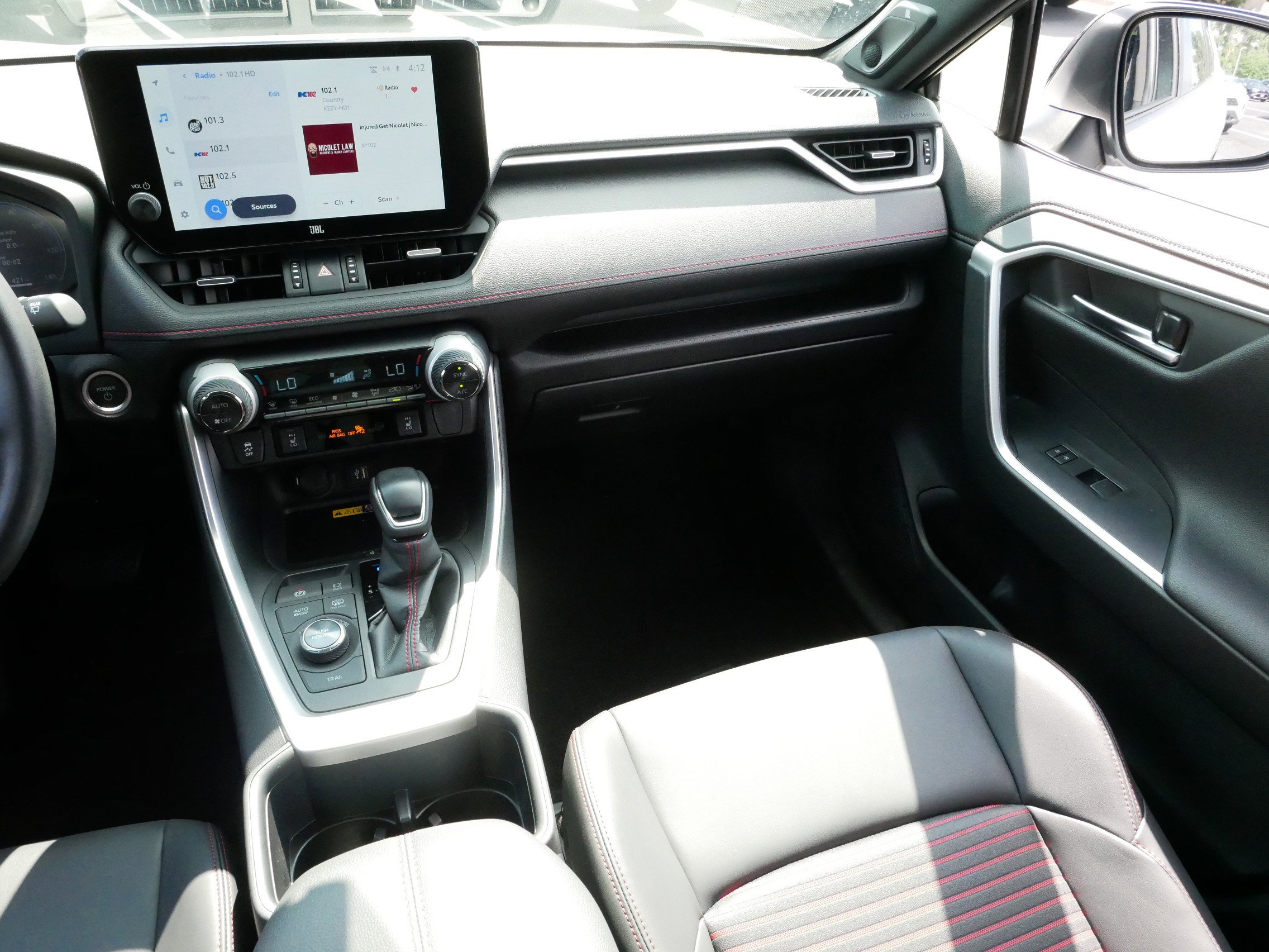 2023 Toyota RAV4 Prime XSE photo 10
