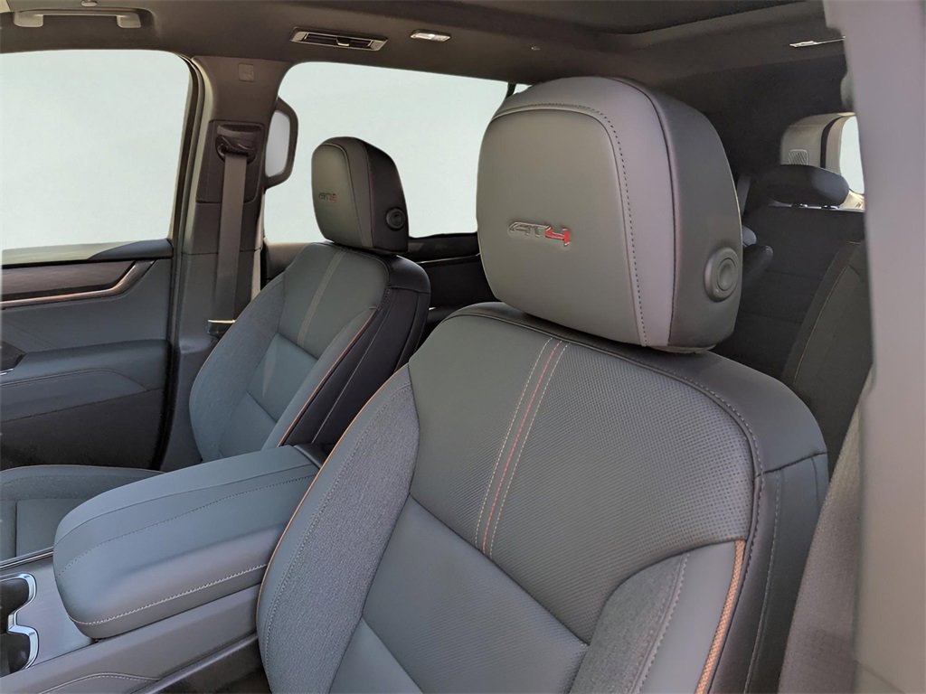 2026 Gmc Acadia AT4 photo 7