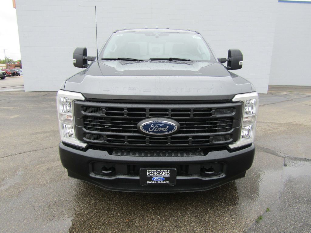 2024 Ford F-350 XL photo 3