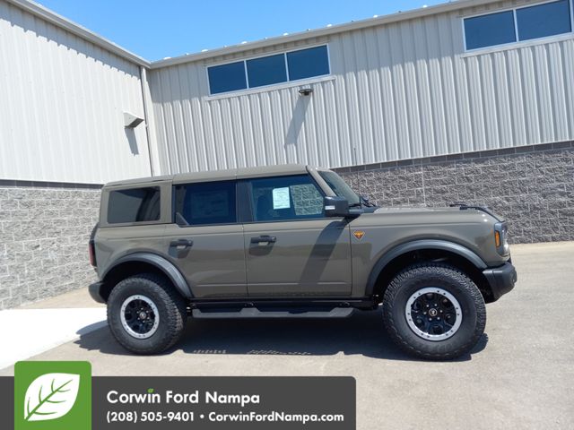 New 2025 Marsh Gray Ford Badlands image 2