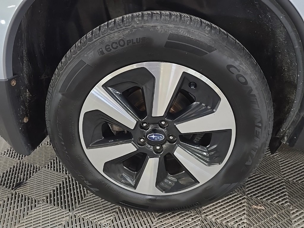 2017 Subaru Forester 2.5i Limited photo 12