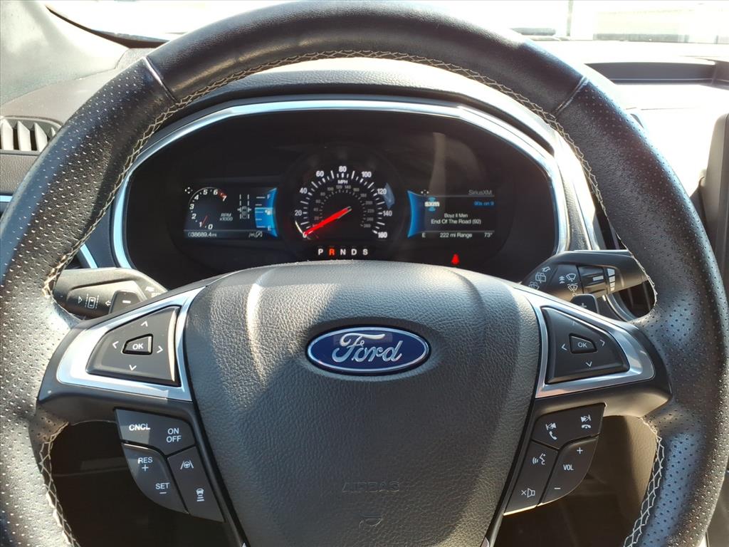 2021 Ford Edge ST photo 17