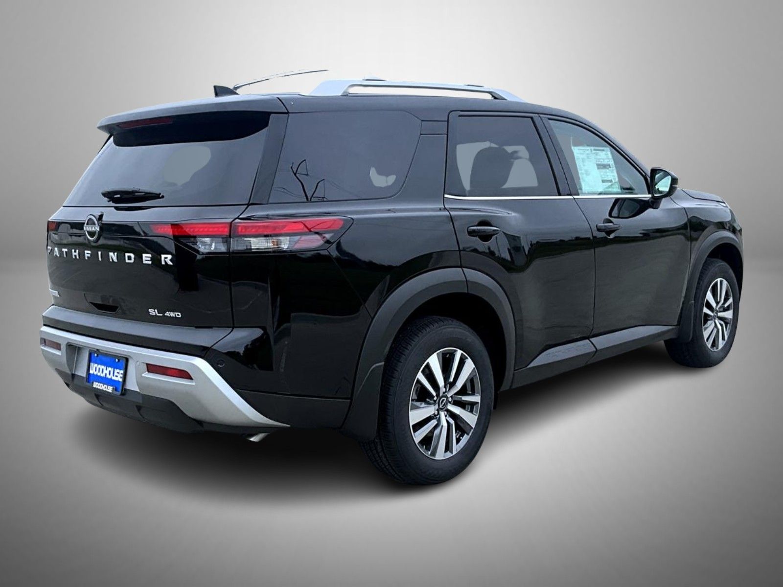 2025 Nissan Pathfinder SL photo 5
