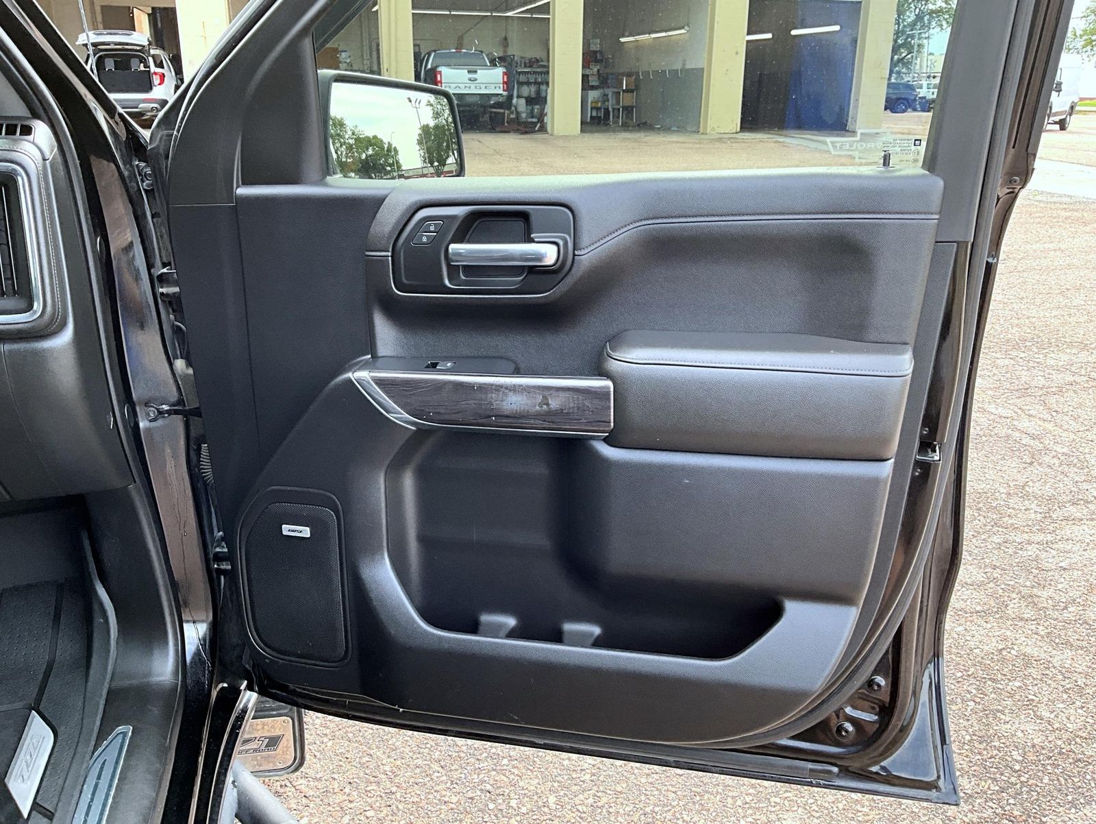 2019 Chevrolet Silverado 1500 LTZ photo 17