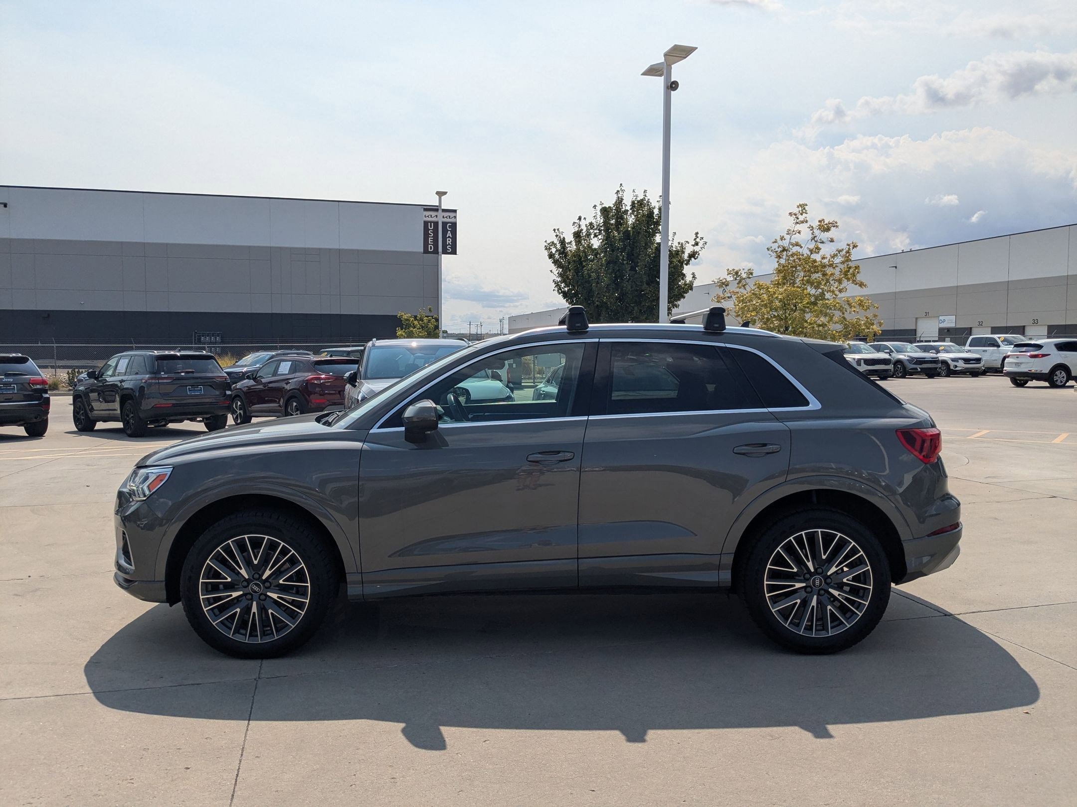 2022 Audi Q3 Premium Plus photo 2