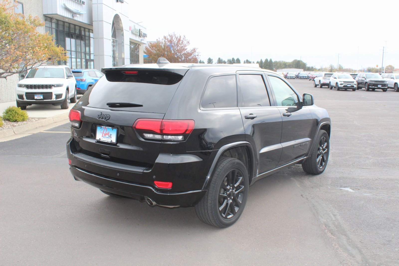 Used 2022 Jeep Grand Cherokee WK Laredo X with VIN 1C4RJFAGXNC112801 for sale in Luverne, Minnesota