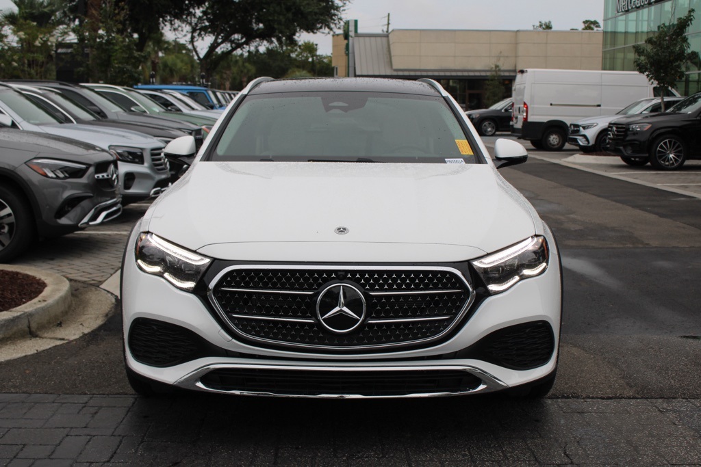 2022 Mercedes Benz E 450 4MATIC All-Terrain Wagon photo 2