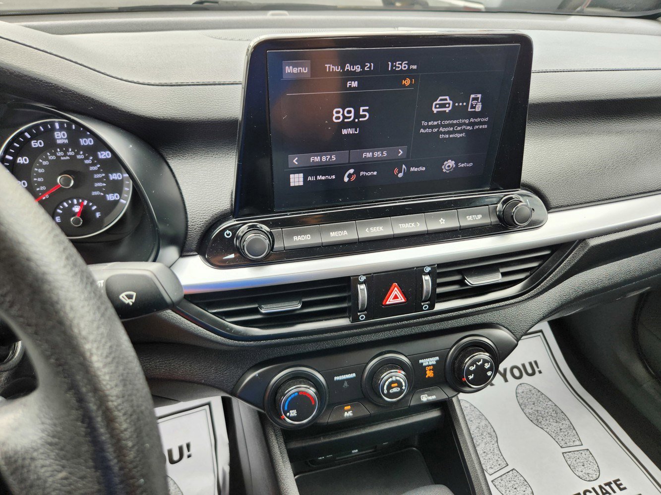 2024 Kia Forte LXS photo 9