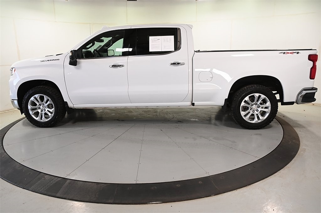2024 Chevrolet Silverado 1500 LTZ photo 4