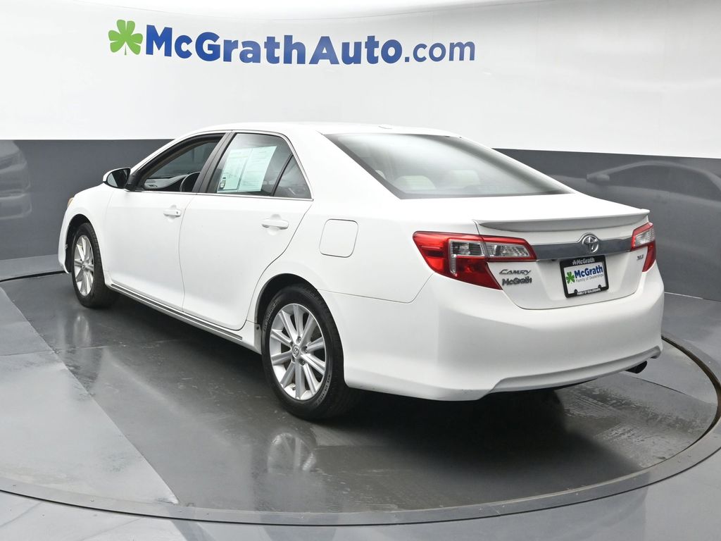 2013 Toyota Camry L photo 19