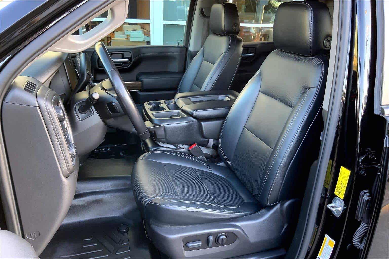 2022 Chevrolet Silverado 1500 LT photo 4