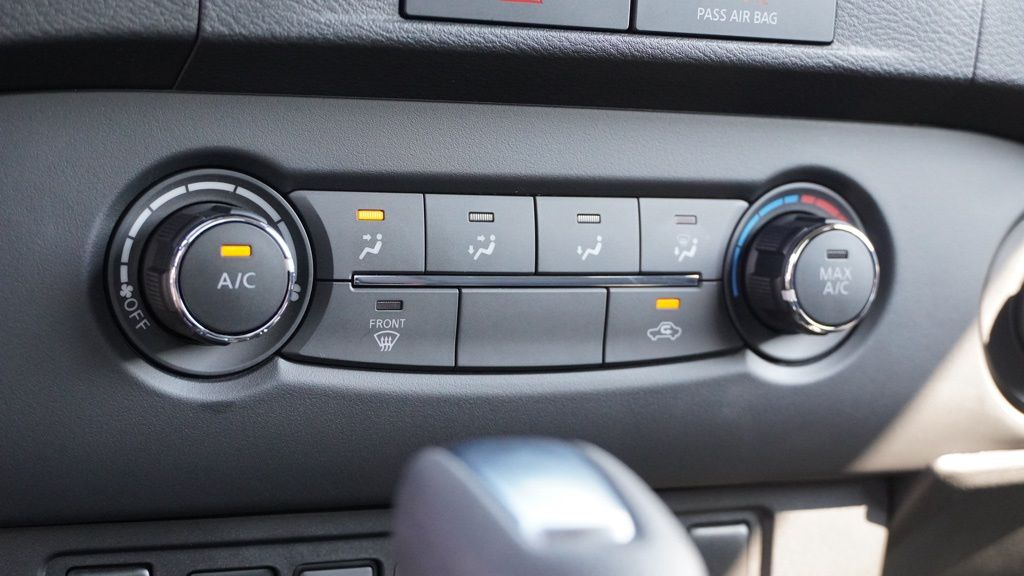 2023 Nissan Frontier SV photo 28