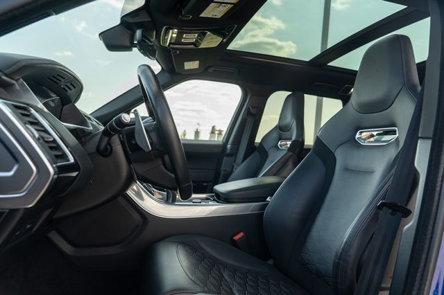 2022 Land Rover Range Rover Sport SVR photo 12