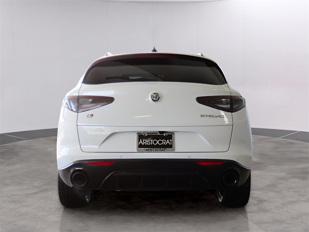 2025 Alfa Romeo Stelvio Sprint Base photo 6