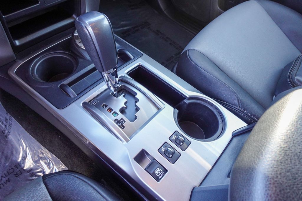 2023 Toyota 4Runner SR5 Premium photo 22