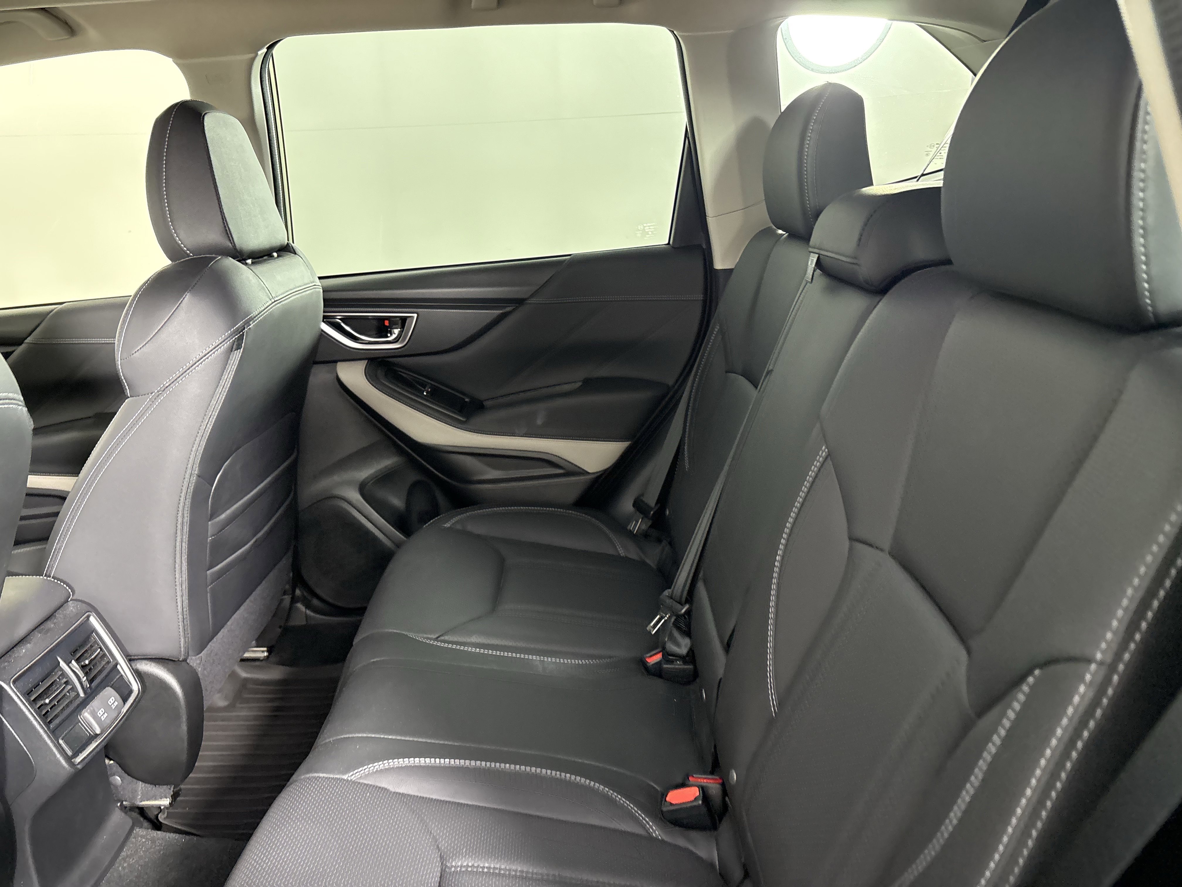 2022 Subaru Forester Limited photo 12
