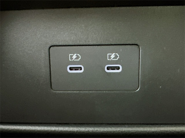 2025 Nissan Rogue SV photo 25