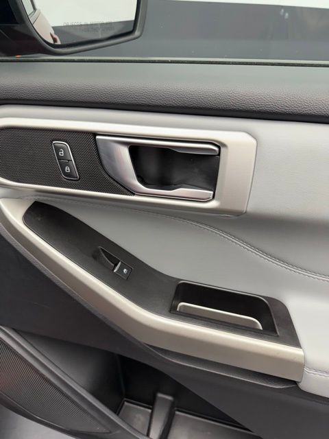 2022 Ford Explorer XLT photo 49