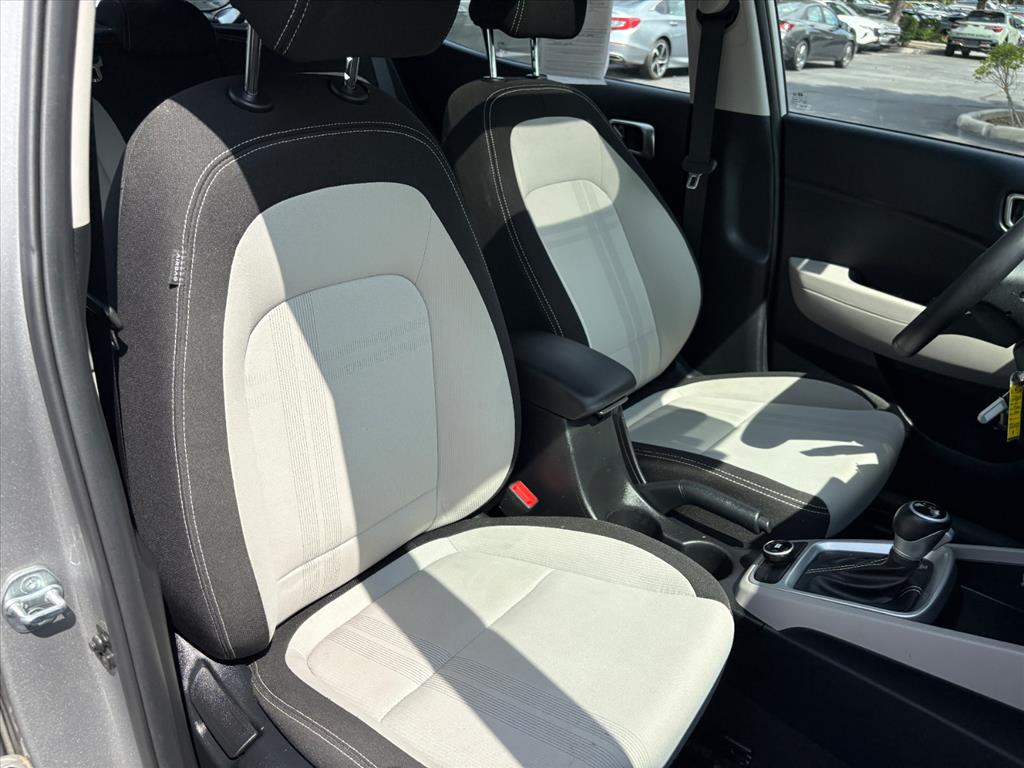 2023 Hyundai Venue SEL Limited photo 15