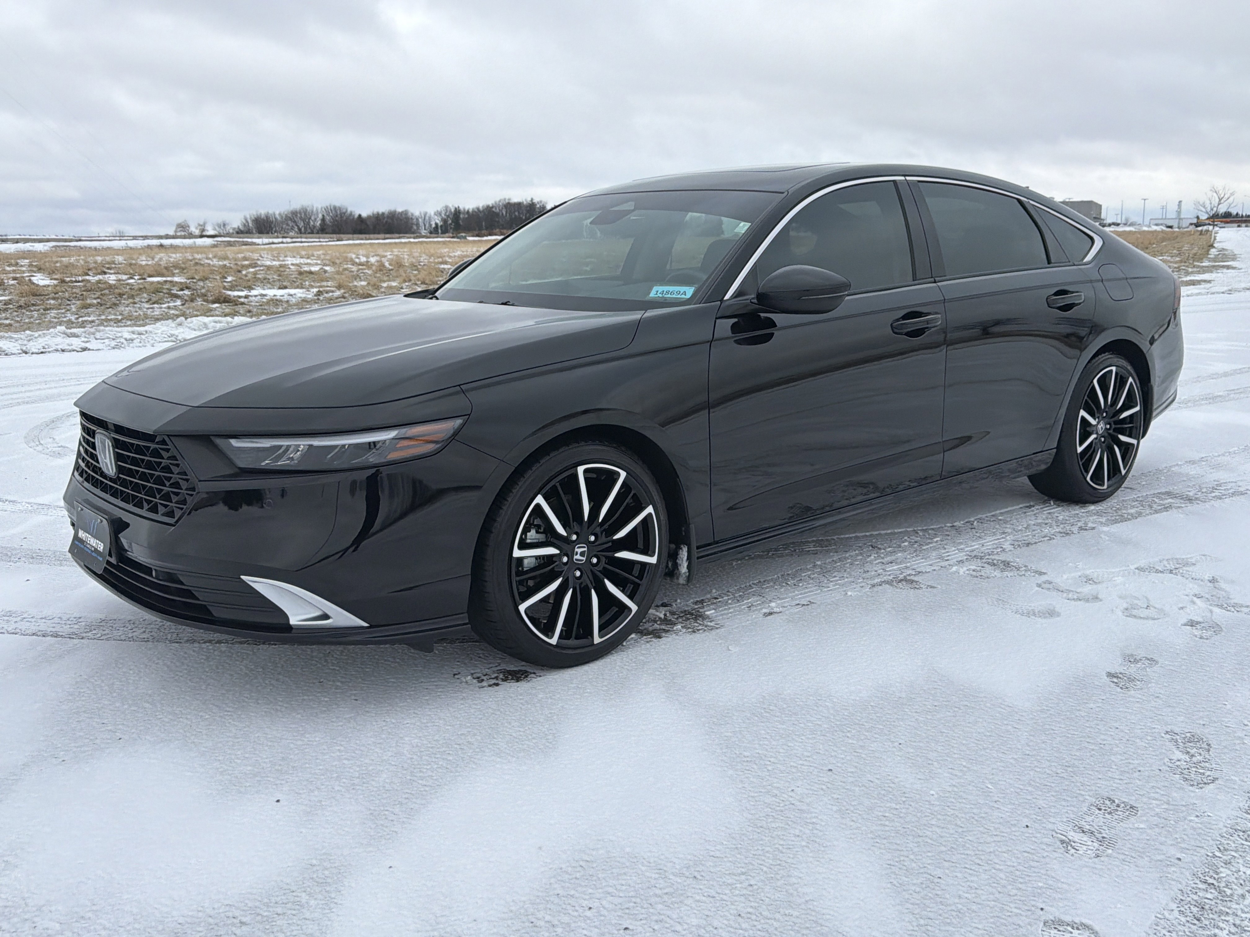Used 2024 Honda Accord Hybrid Touring with VIN 1HGCY2F80RA055569 for sale in Saint Charles, Minnesota