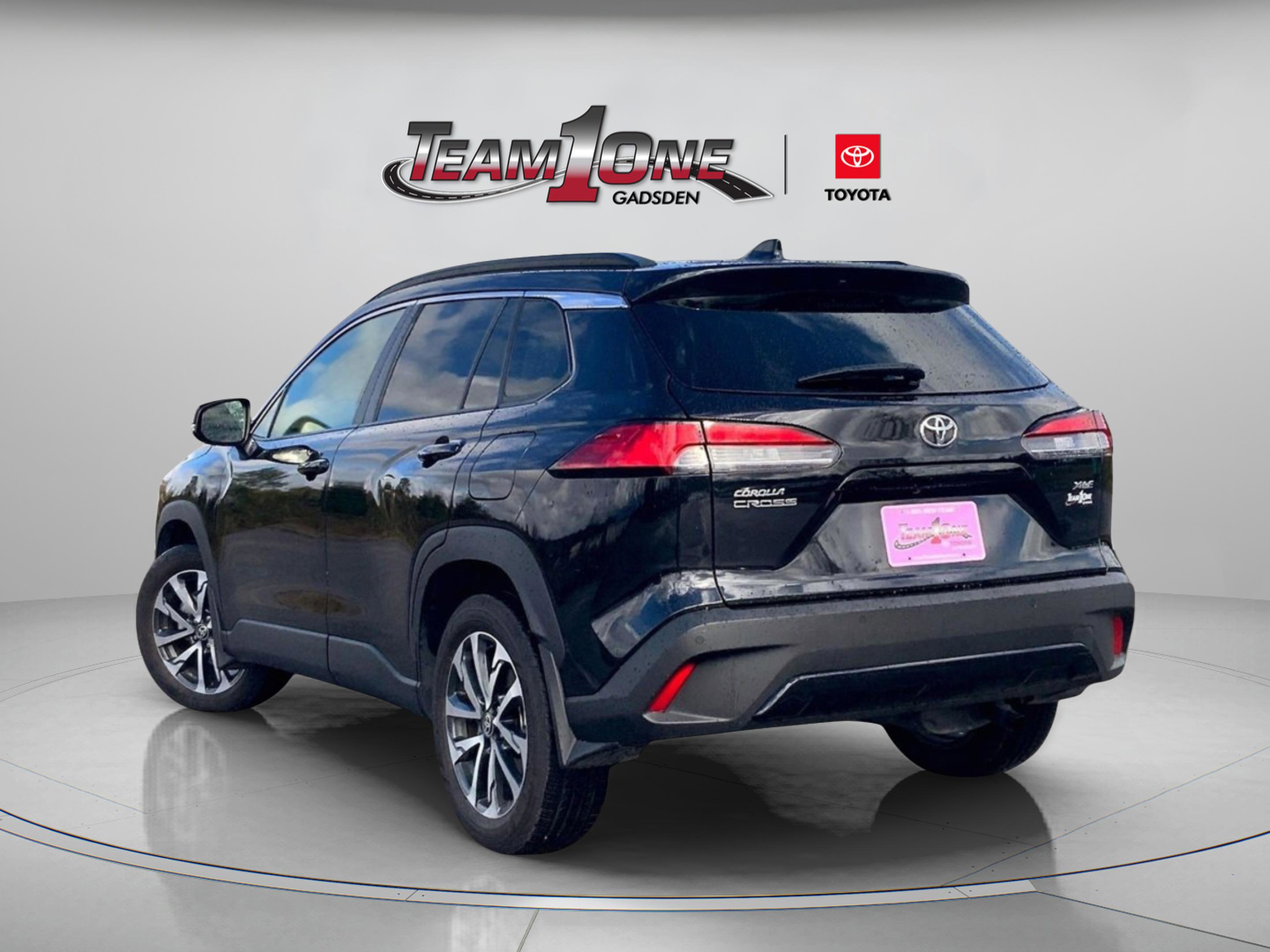 2024 Toyota Corolla Cross XLE photo 4