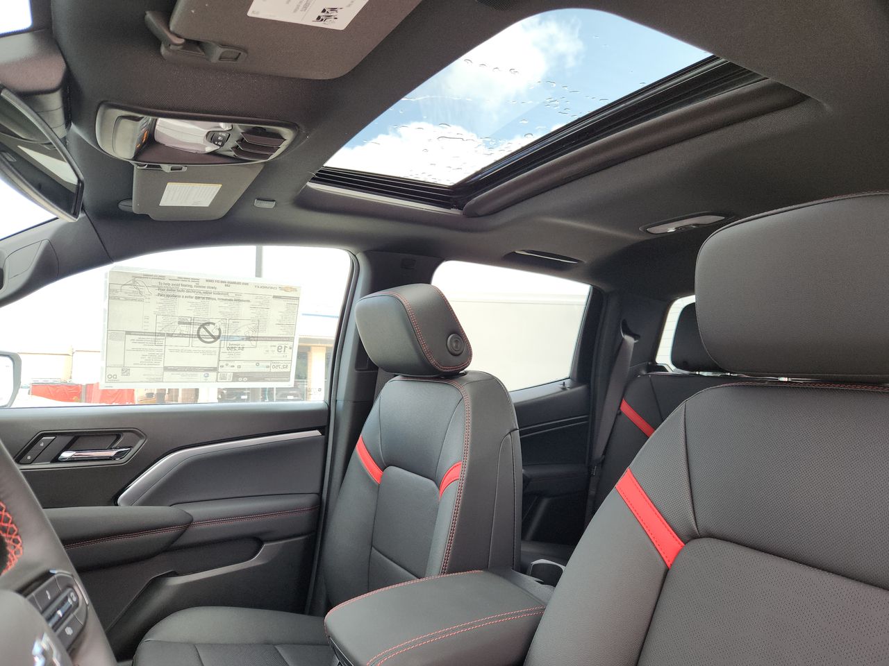2025 Chevrolet Colorado Z71 photo 17