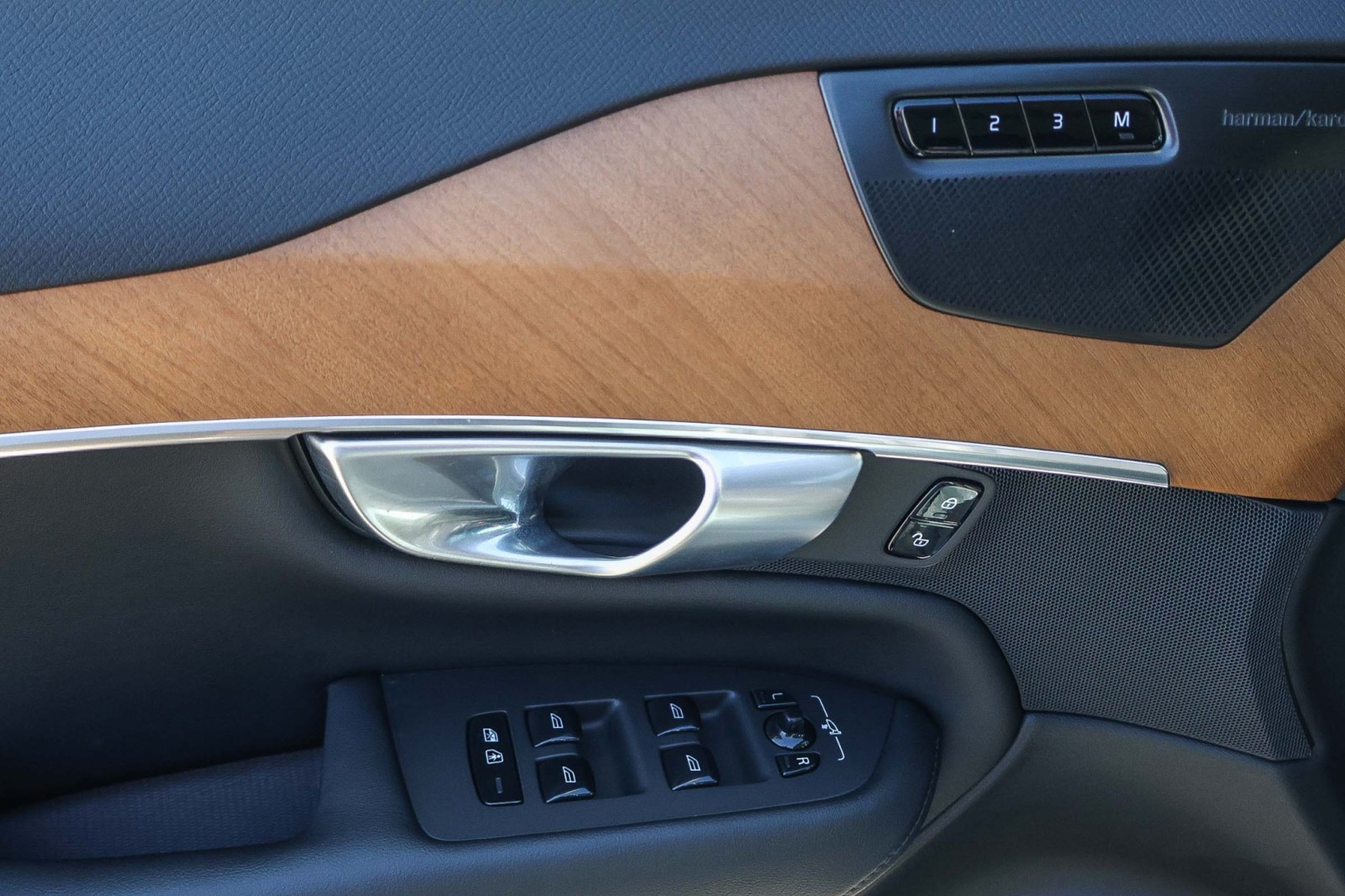 2024 Volvo XC90 Recharge Plus photo 20