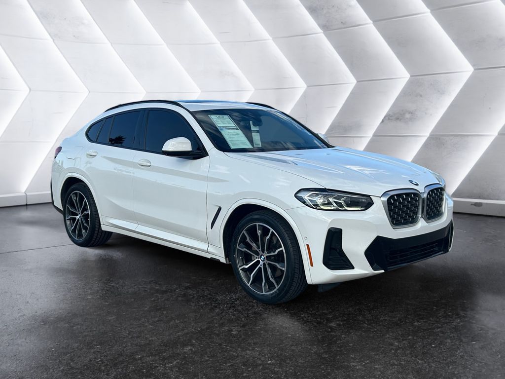 2022 BMW X4