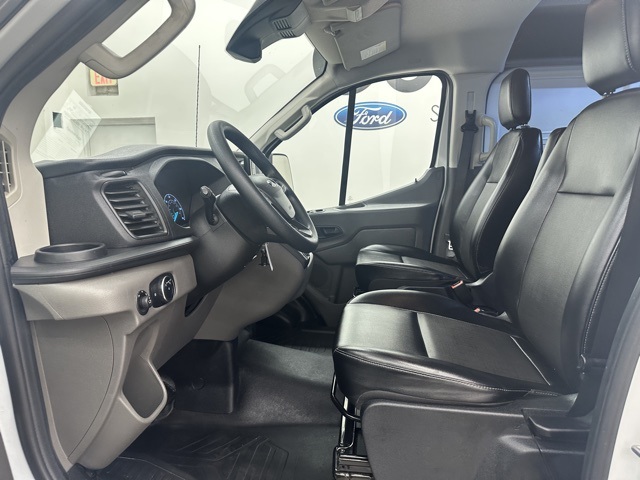 2020 Ford Transit photo 14