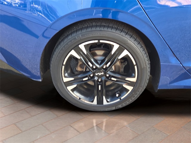 2022 Kia K5 GT-Line photo 4