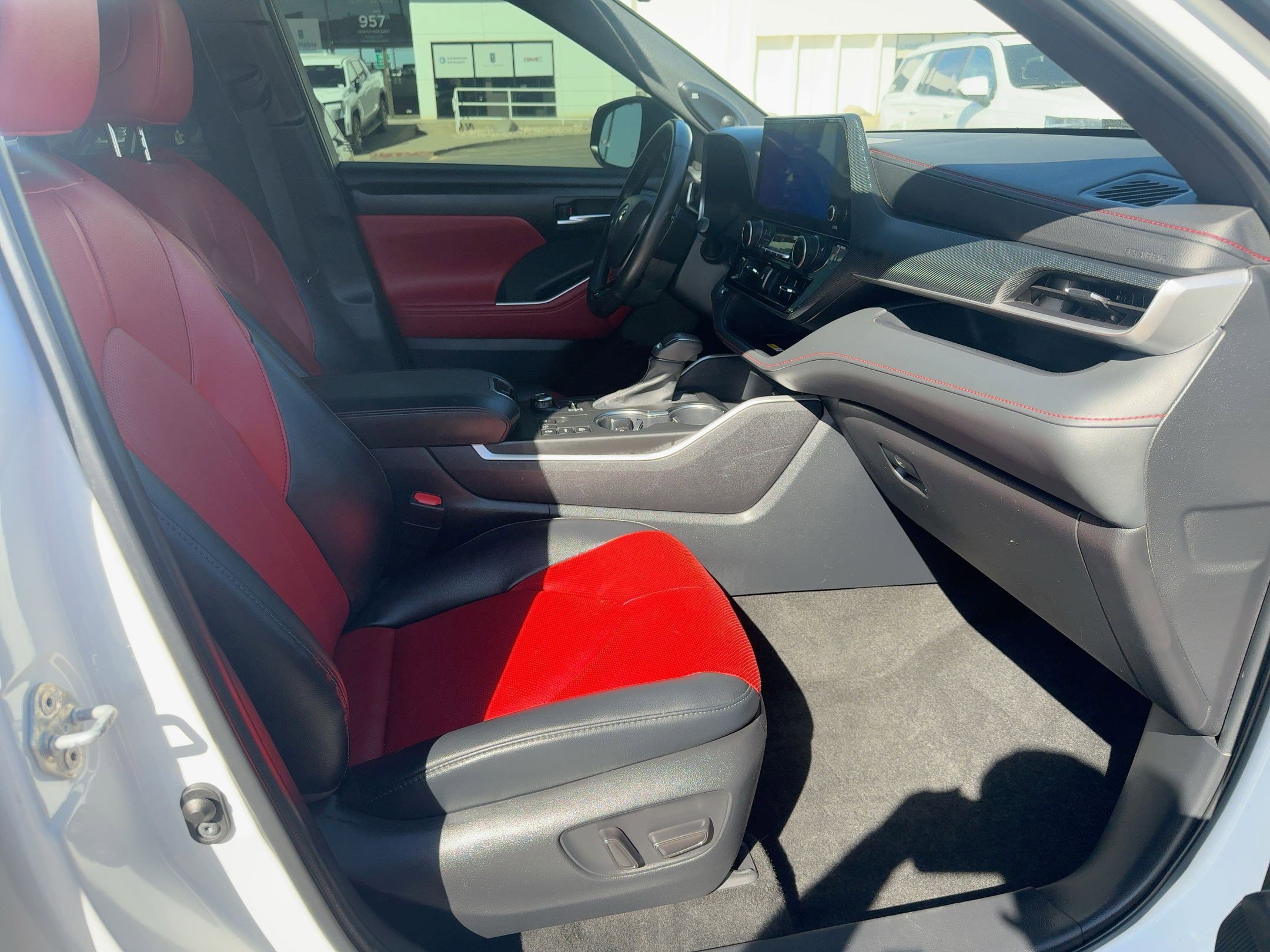 2023 Toyota Highlander XSE photo 19