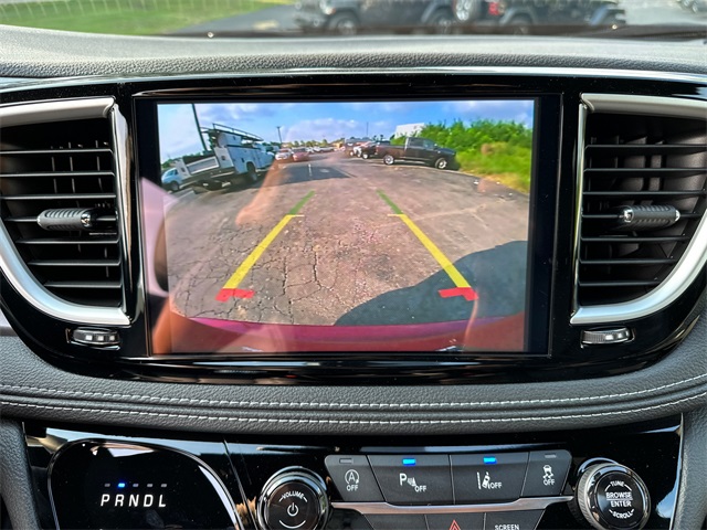 2025 Chrysler Pacifica photo 26