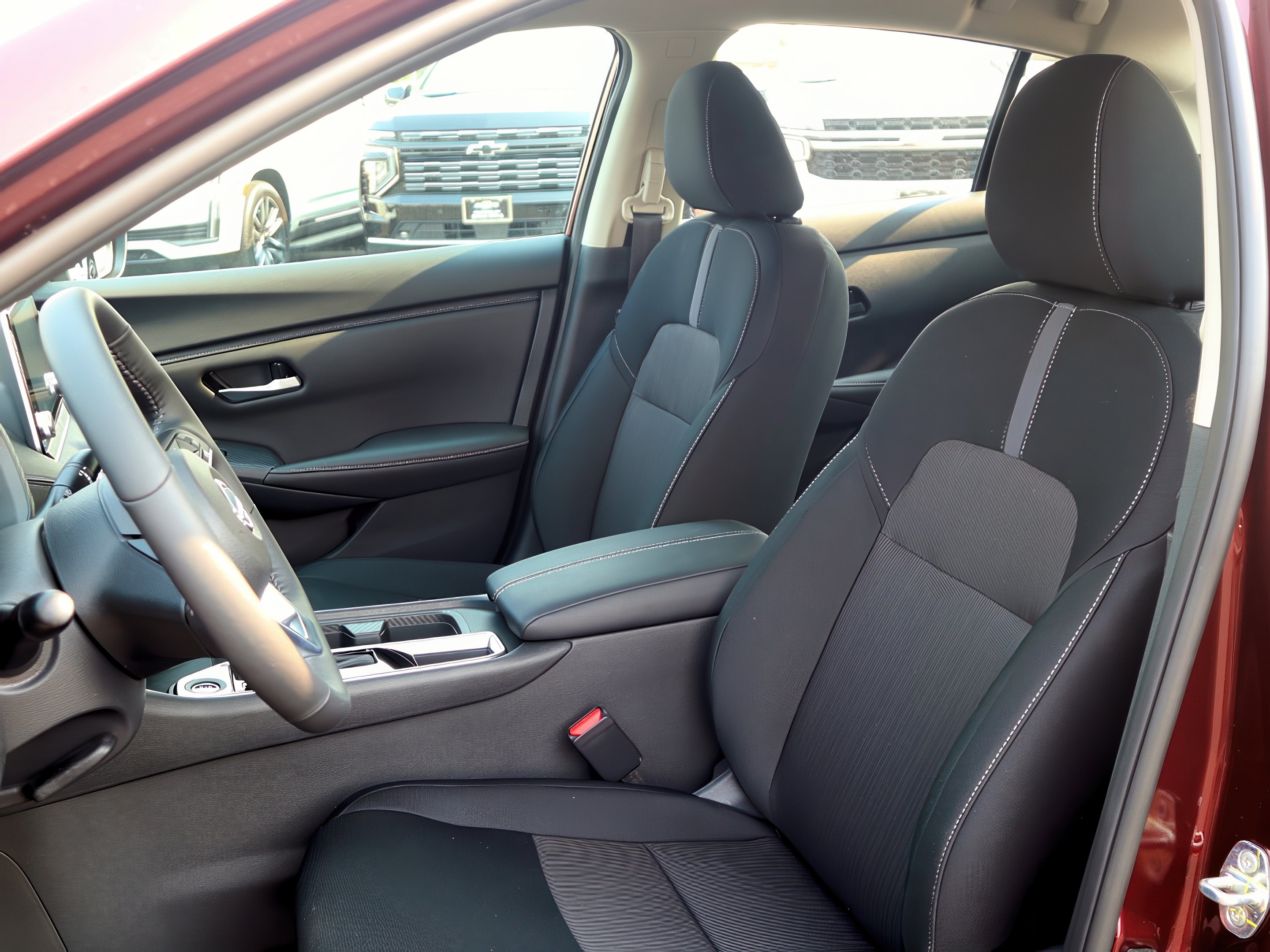 2025 Nissan Sentra SV photo 12