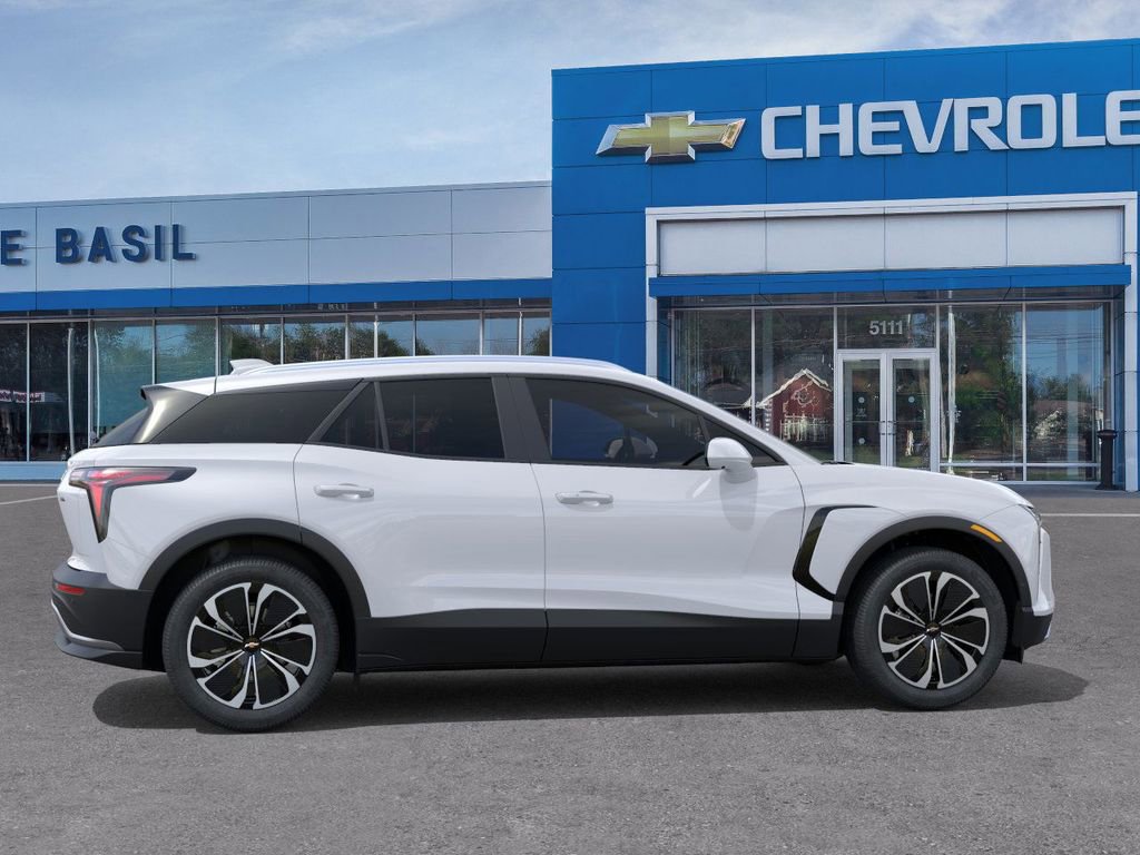 2025 Chevrolet Blazer EV photo 4