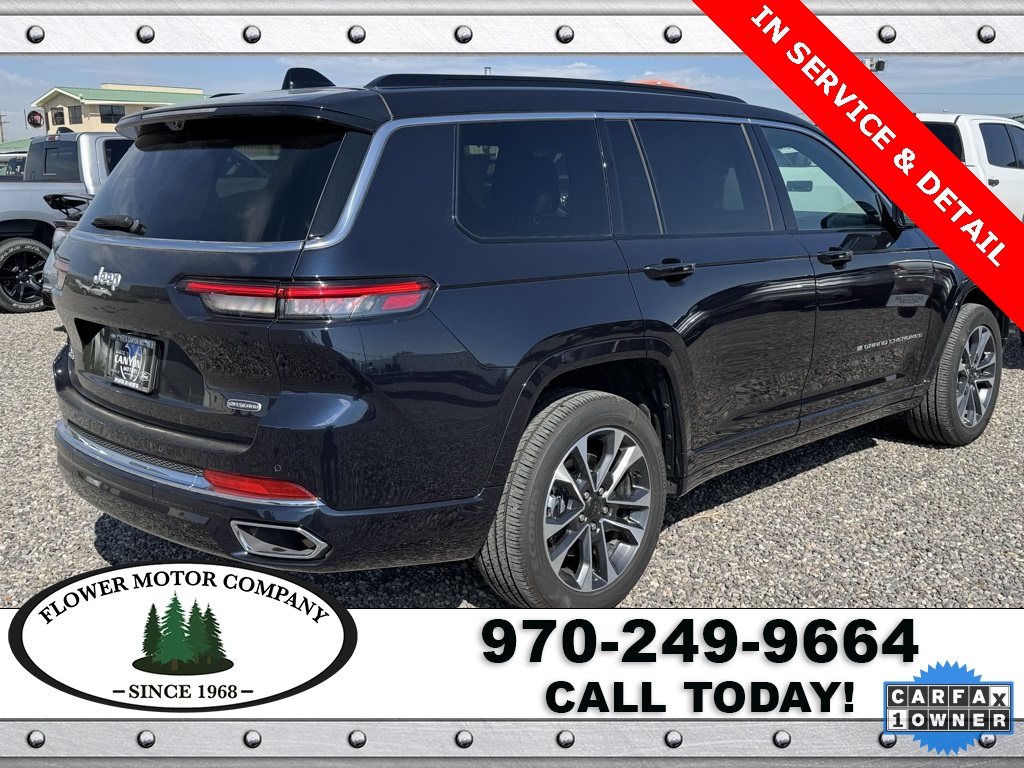 2024 Jeep Grand Cherokee Overland photo 2