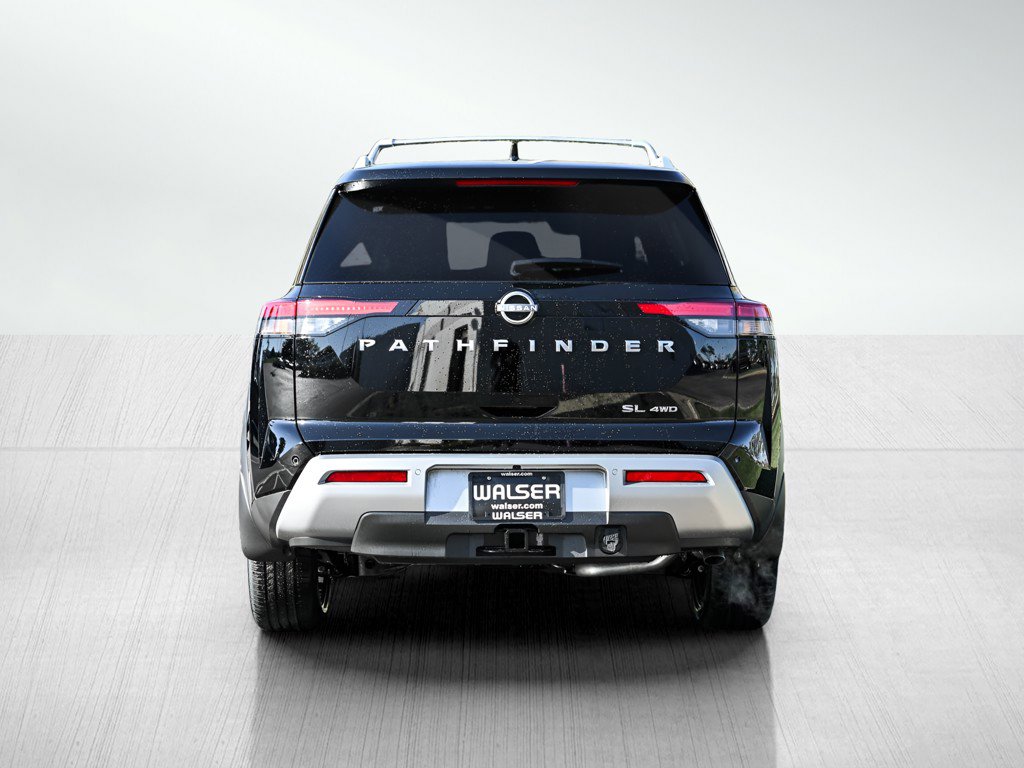 2025 Nissan Pathfinder SL photo 4